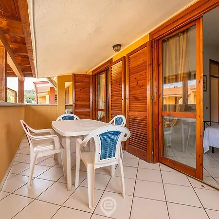 Coastal Nest - Aircon & Parking *