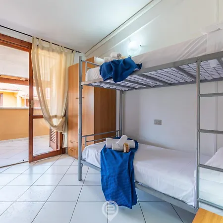 Coastal Nest - Aircon & Parking * فيلاّسيمِيوس